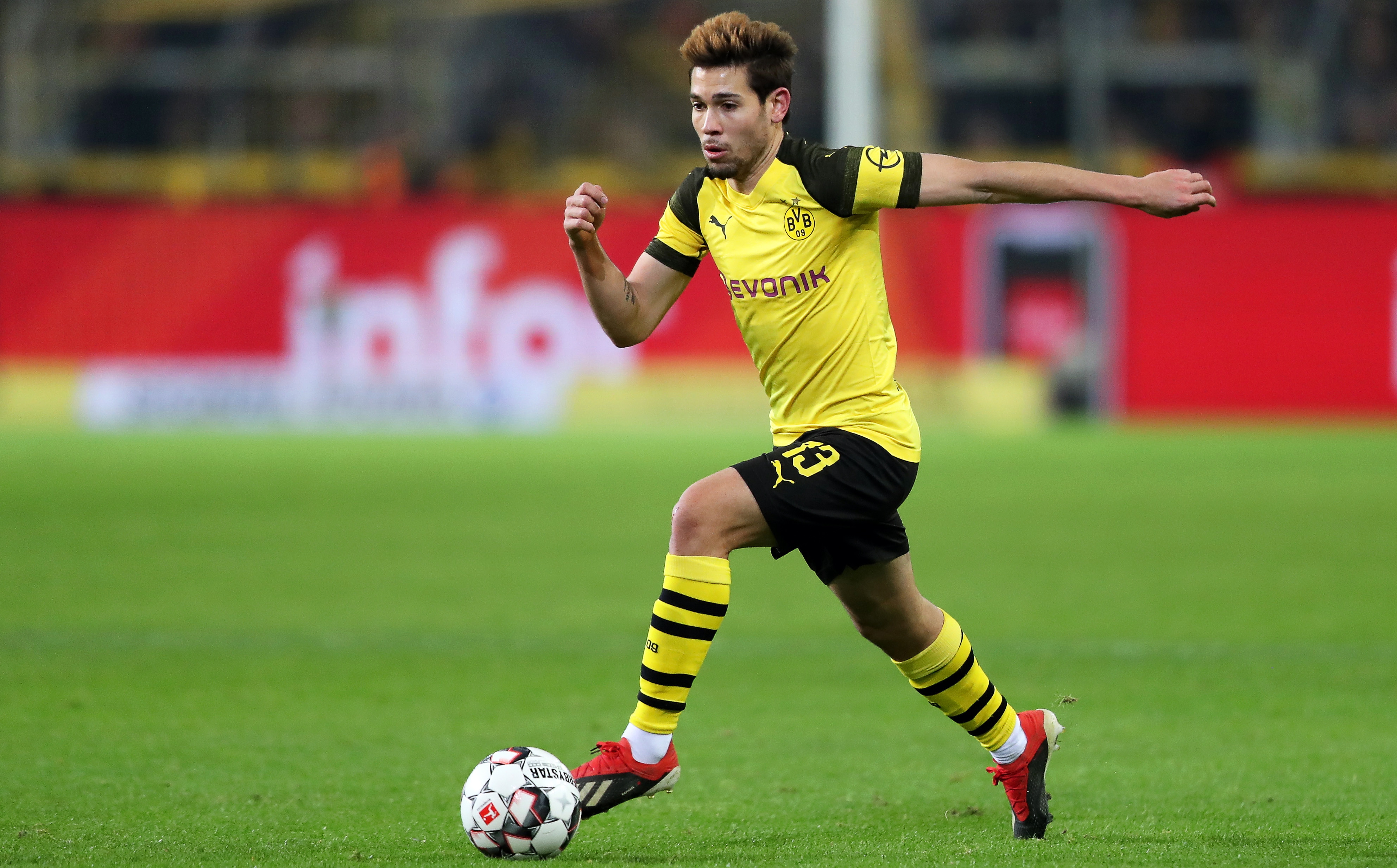 更是对赵继 更是对赵继