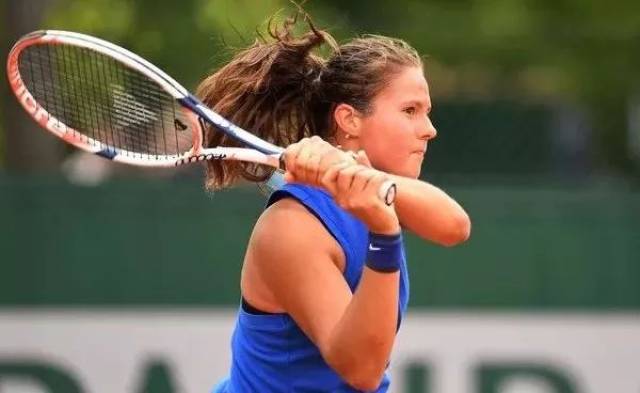 也是对年轻 也是对年轻